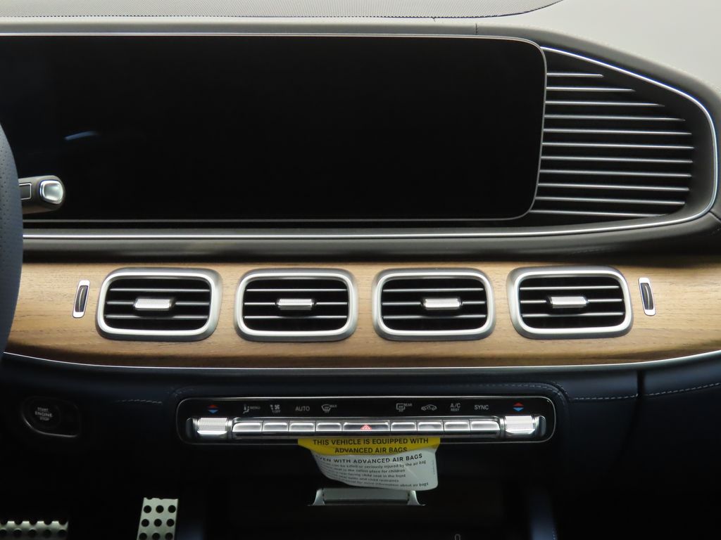 Thumbnail: 2026 Mercedes-Benz GLS - 14