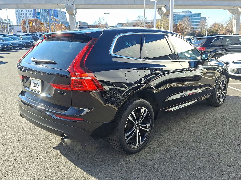 Thumbnail: 2021 Volvo XC60 - 4