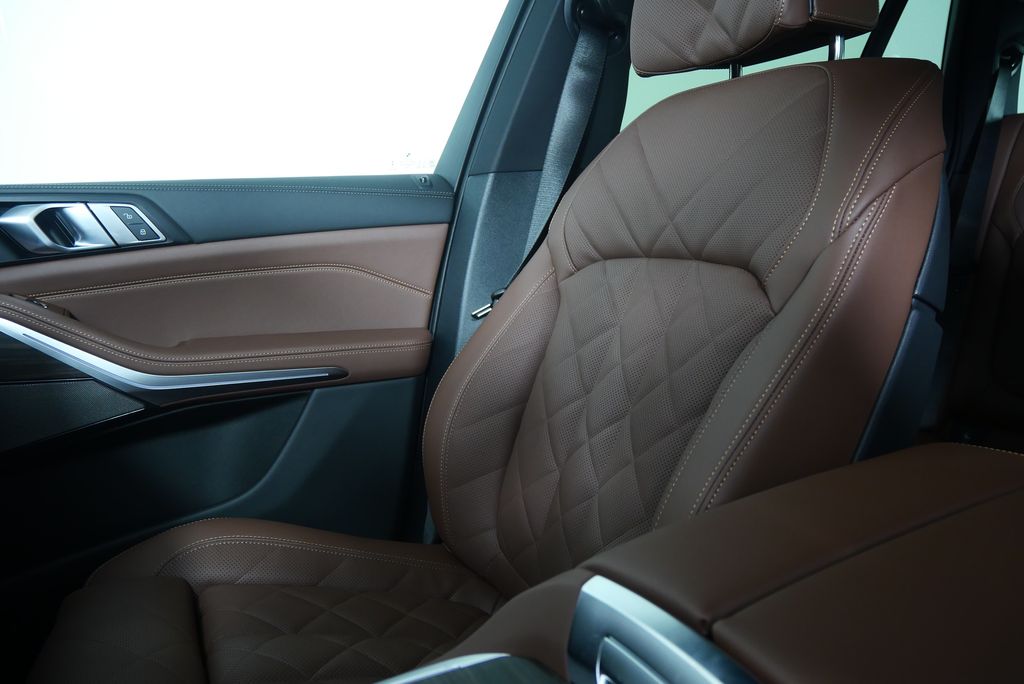 Thumbnail: 2026 BMW X5 - 23