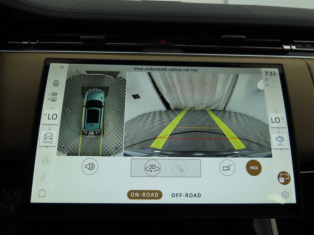 Thumbnail: 2025 Land Rover Range Rover Sport - 16