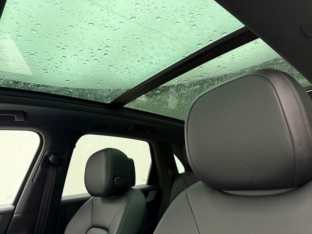 Thumbnail: 2024 Porsche Cayenne - 25