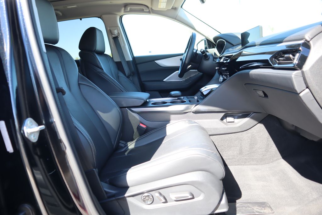 Thumbnail: 2023 Acura MDX - 19