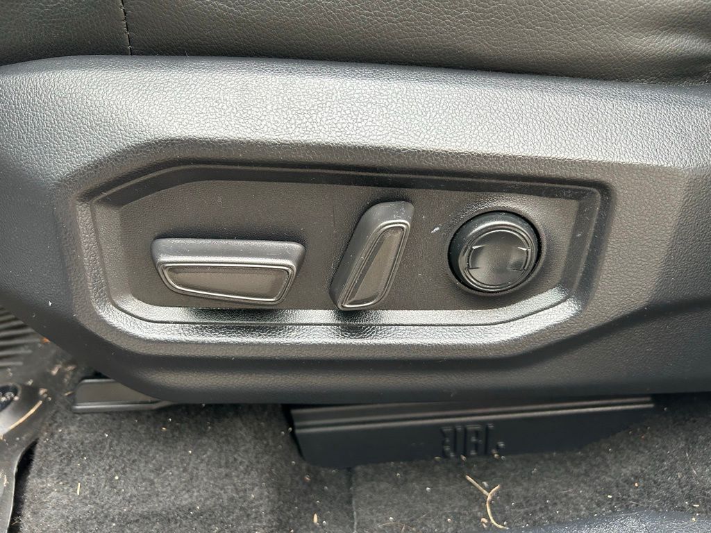 Thumbnail: 2024 Toyota Tundra - 15