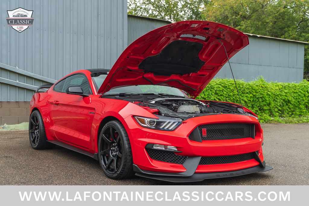 2017 Ford Mustang 18
