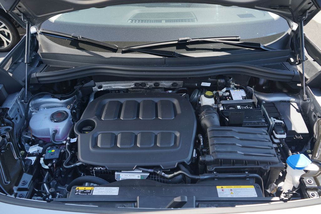 Thumbnail: 2025 Volkswagen Tiguan - 12