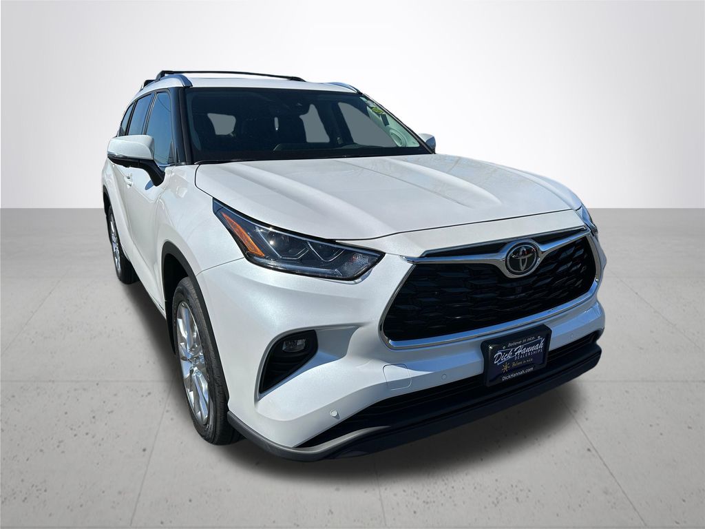 2026 Toyota Highlander Hybrid Limited