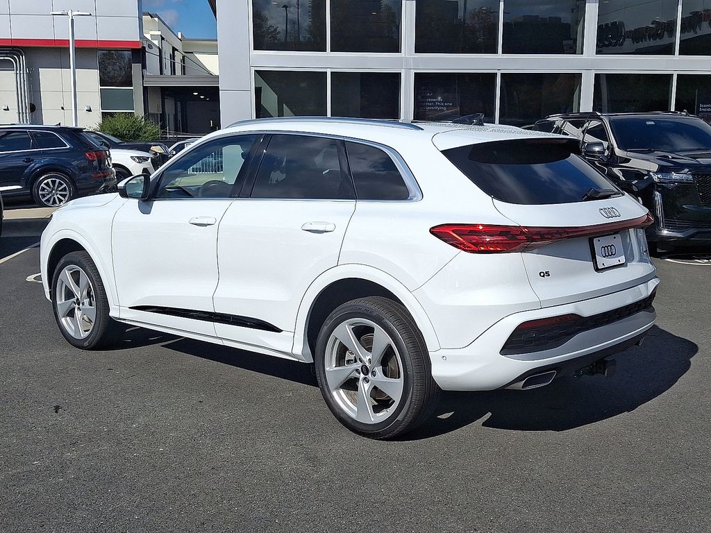 Thumbnail: 2025 Audi Q5 - 5