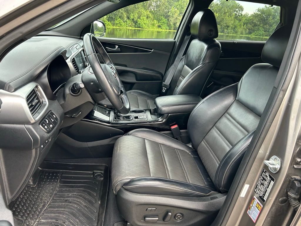 Thumbnail: 2019 Kia Sorento - 15
