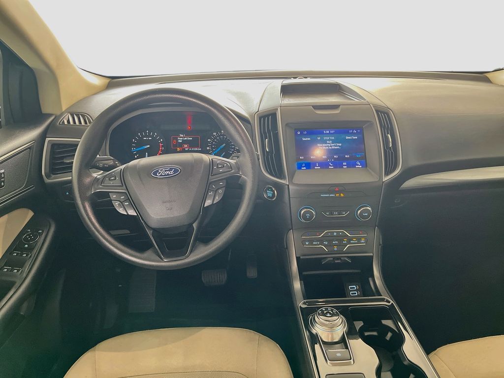 Used 2020 Blue Ford SE image 22