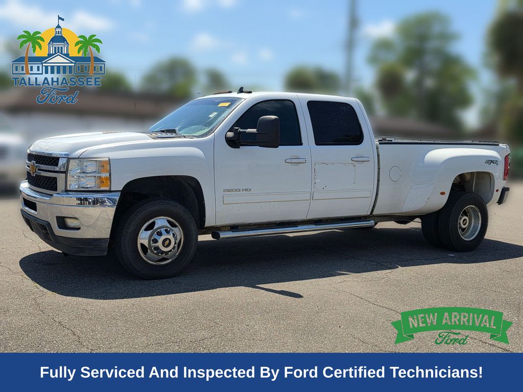 Summit White 2013 Chevrolet Silverado 3500HD Pickup Truck Four-Wheel Drive 6-Speed Automatic