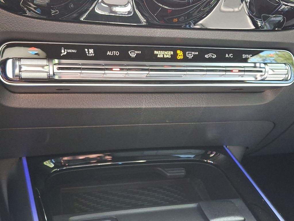 Thumbnail: 2025 Mercedes-Benz GLA - 15