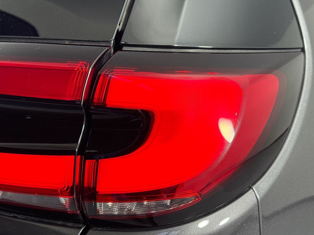 Used Car 2023 Chrysler Pacifica Hybrid  Touring L For Sale Under $20,000 In Austin, Texas