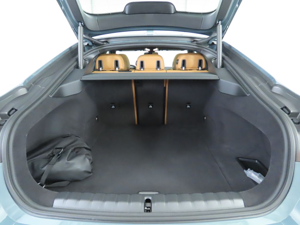 Thumbnail: 2025 BMW i4 - 29