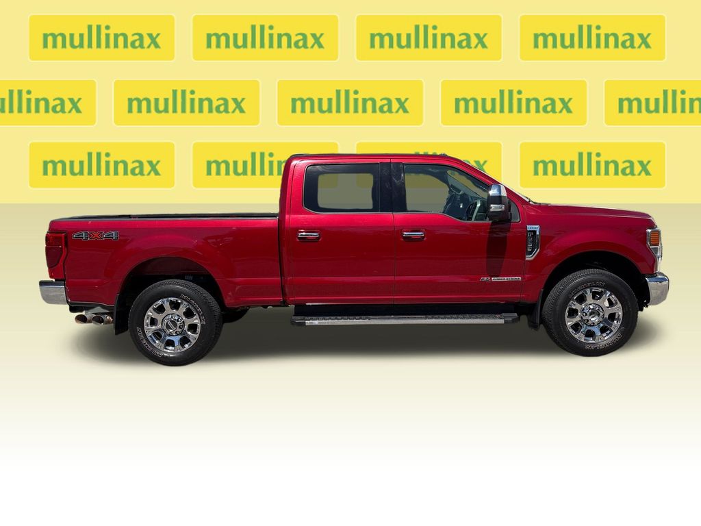 Used 2021  Ford Lariat image 2
