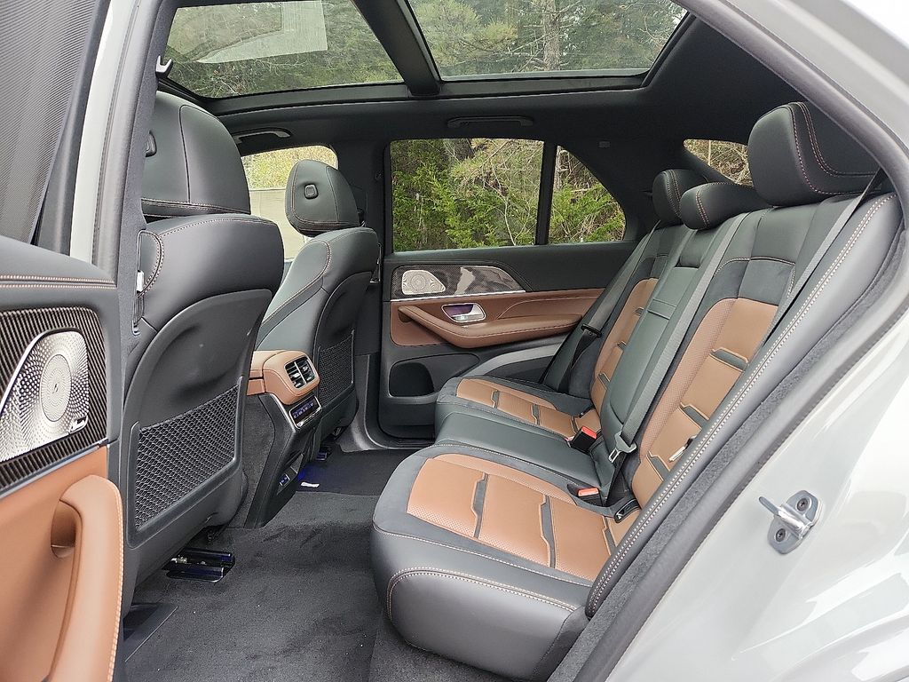 Thumbnail: 2026 Mercedes-Benz GLE - 6