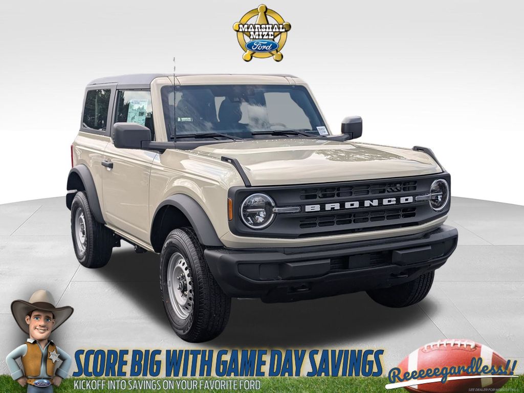 Desert Sand 2026 Ford Bronco SUV / Crossover Four-Wheel Drive Automatic