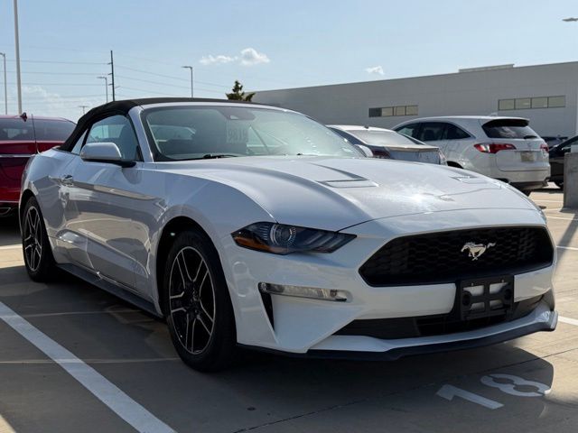 Oxford White 2021 Ford Mustang Convertible Rear-Wheel Drive Automatic