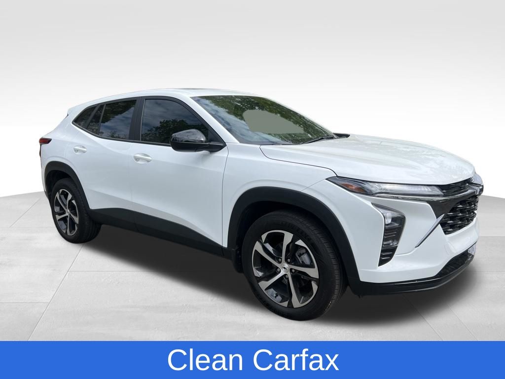 Summit White 2025 Chevrolet Trax RS with 1RS FWD SUV / Crossover Front-Wheel Drive 6-Speed Automatic