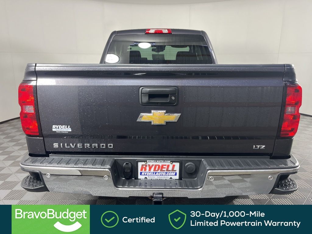 View vehicle photo 5