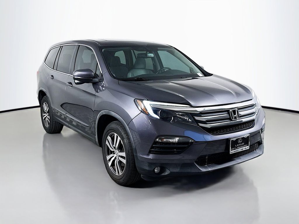Thumbnail: 2017 Honda Pilot - 3