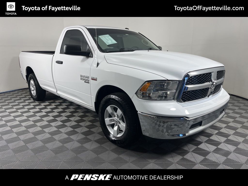 Thumbnail: 2019 RAM 1500 Classic - 9