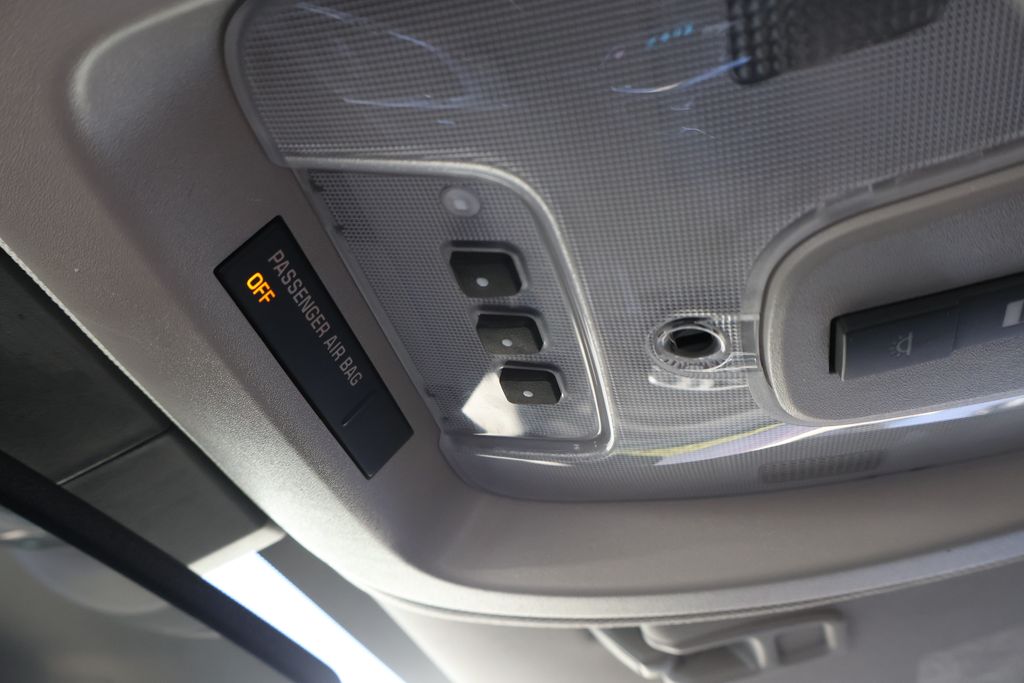 Thumbnail: 2016 Chevrolet Equinox - 31