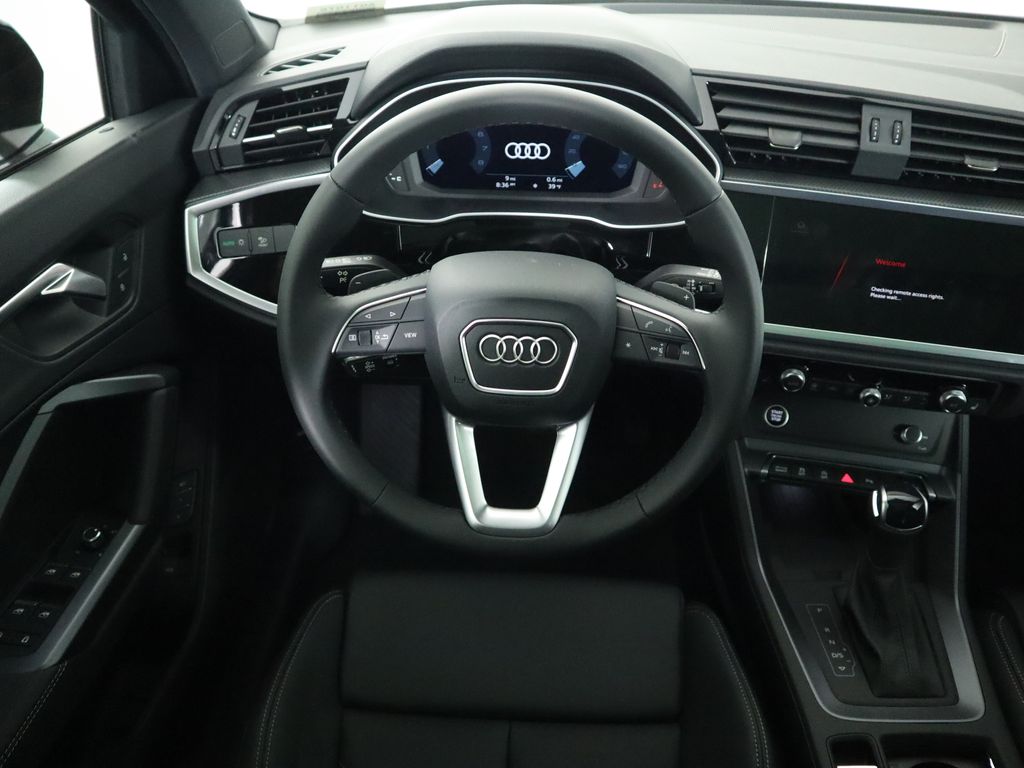 2025 Audi Q3  11