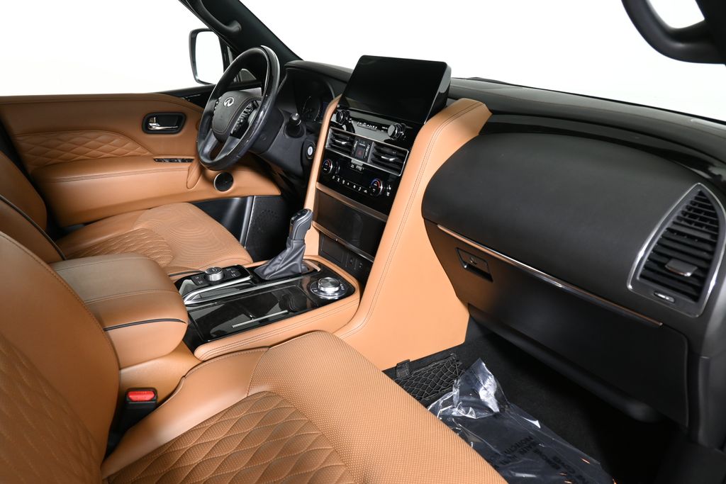 Thumbnail: 2024 INFINITI QX80 - 27