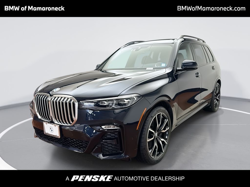 2022 BMW X7 xDrive40i Hero Image