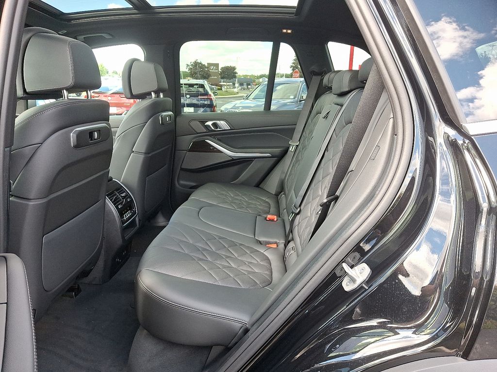 Thumbnail: 2026 BMW X5 - 5