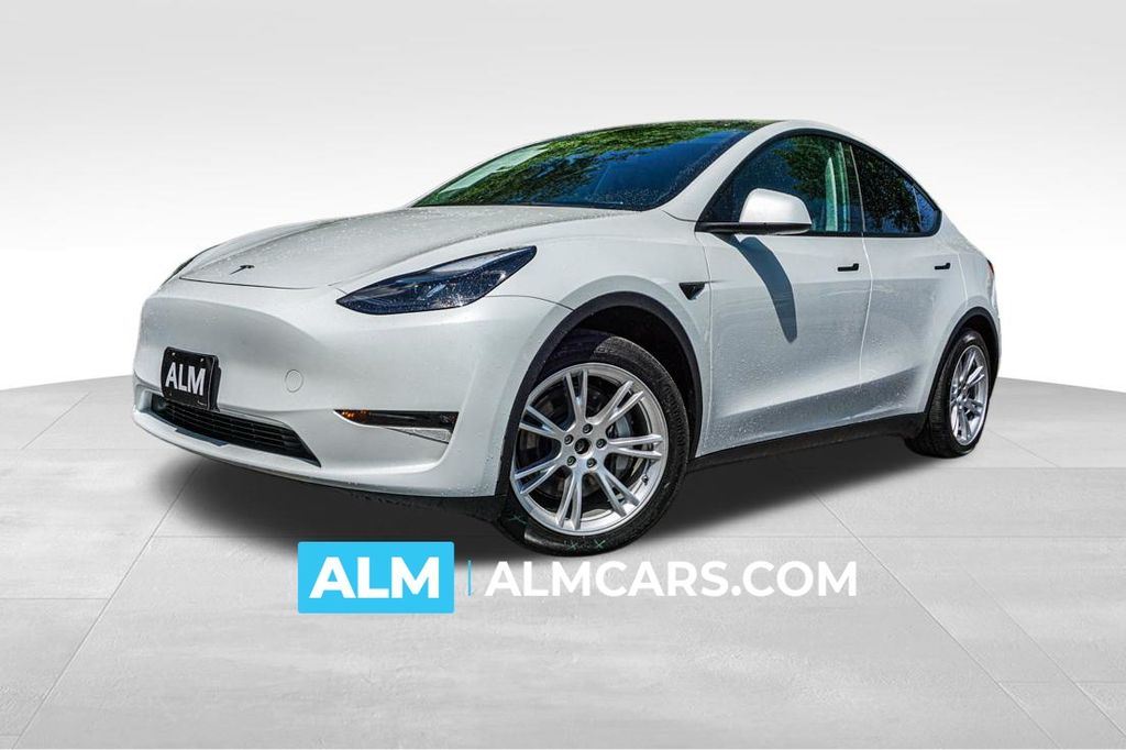 2023 Tesla Model Y Long Range Dual Motor All-Wheel Drive's photo
