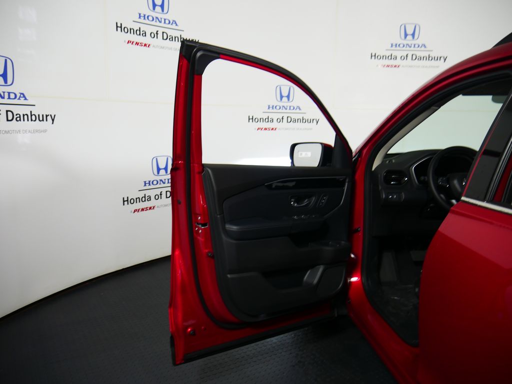 Thumbnail: 2026 Honda Pilot - 12