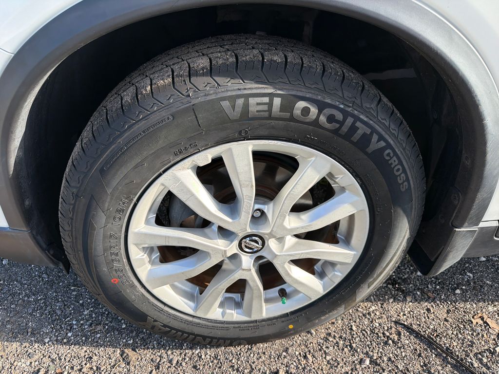 Used 2018 Nissan Rogue SV 4D Sport Utility