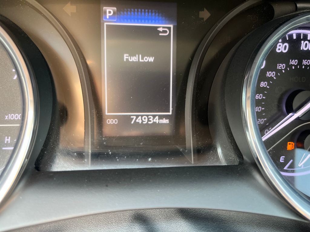 2019 Toyota Camry LE photo