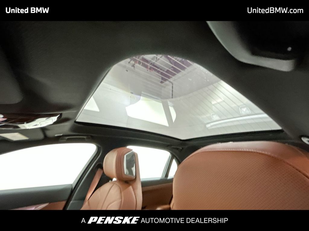 Thumbnail: 2025 BMW 7 Series - 20