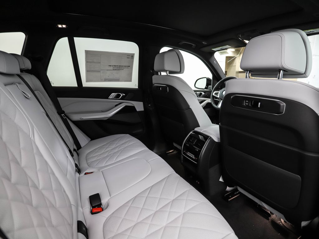 Thumbnail: 2026 BMW X5 - 26