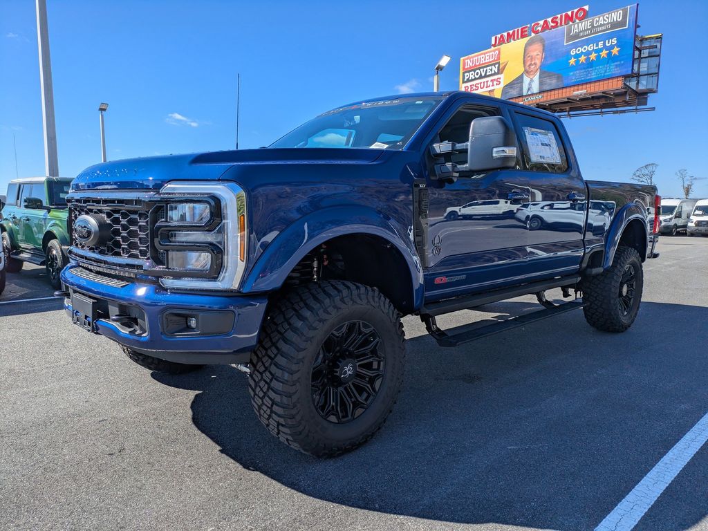 2026 Ford F-250 Super Duty Black Widow