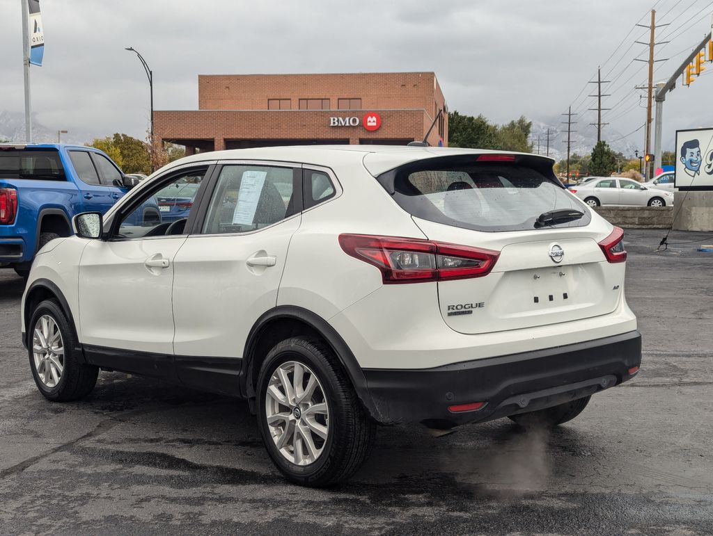 2022 Nissan Rogue Sport S 7