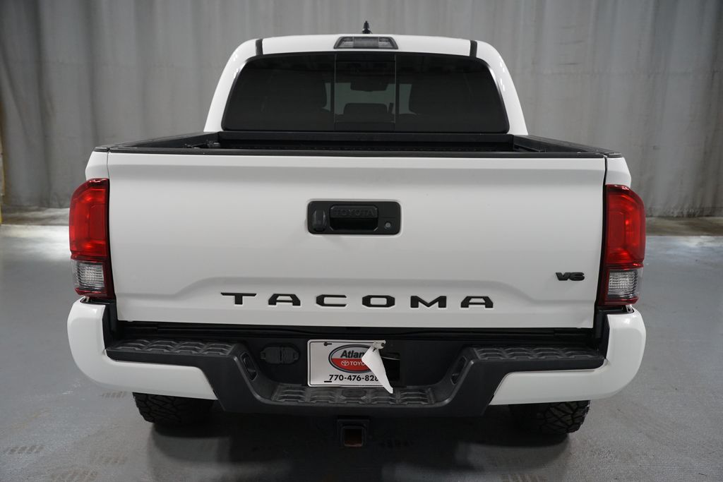 Thumbnail: 2021 Toyota Tacoma - 7