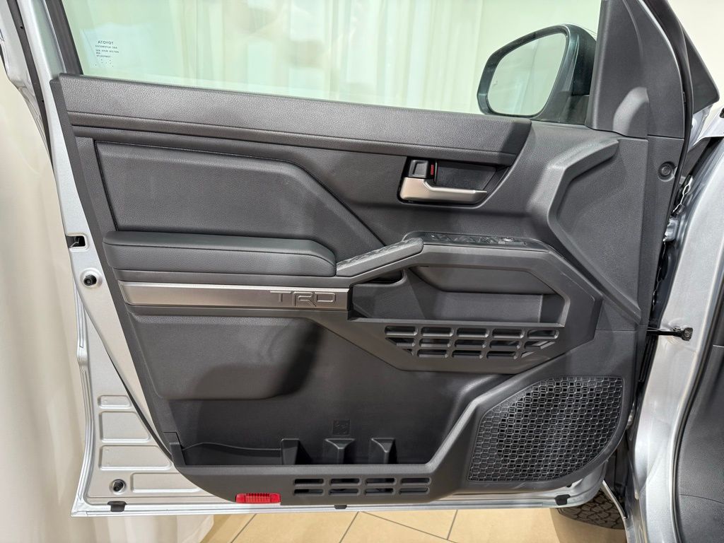 Thumbnail: 2025 Toyota Tacoma - 14