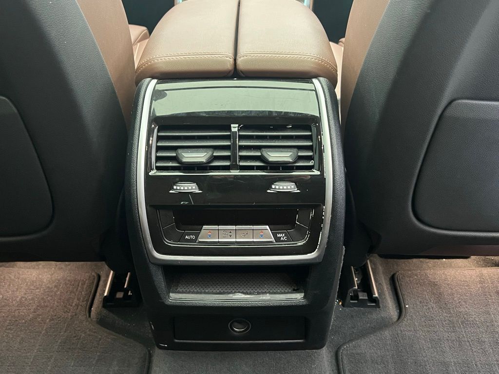 Thumbnail: 2023 BMW X5 - 9