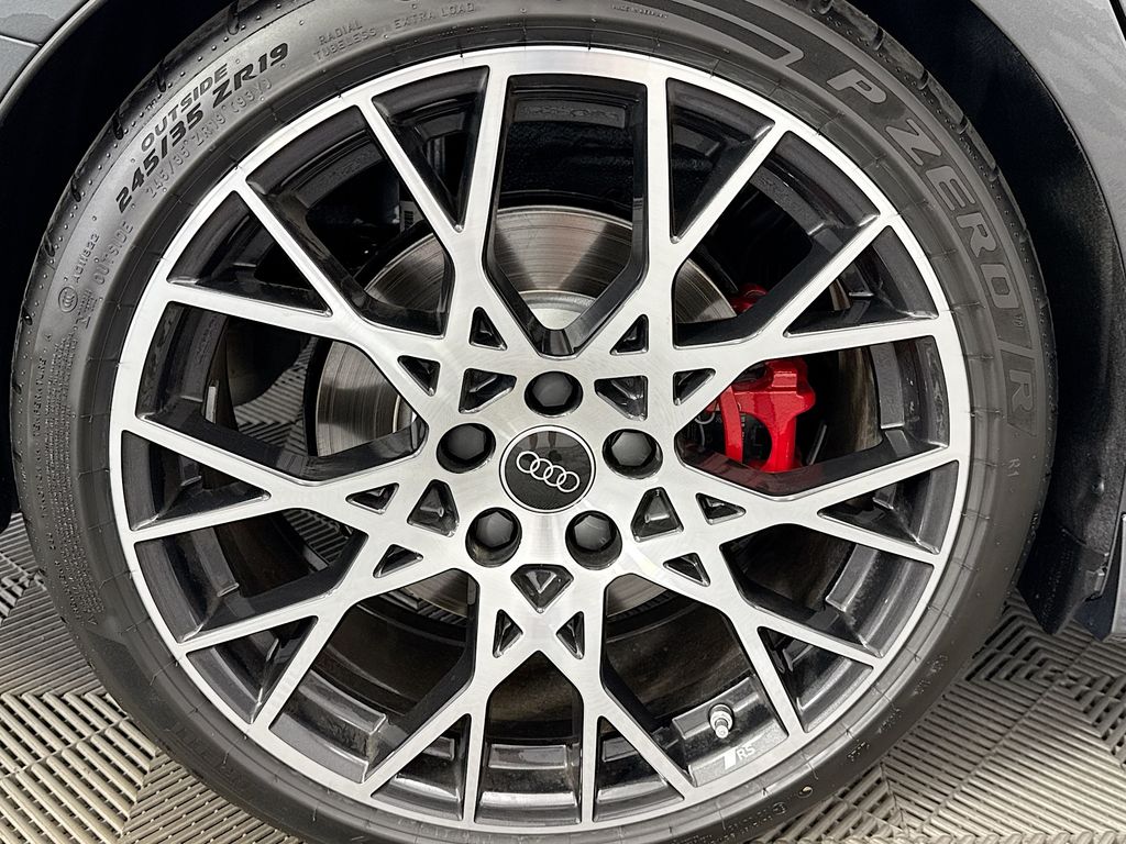 Thumbnail: 2026 Audi RS 3 - 31