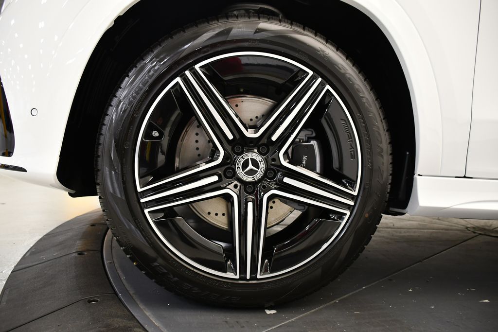 Thumbnail: 2026 Mercedes-Benz GLE - 13