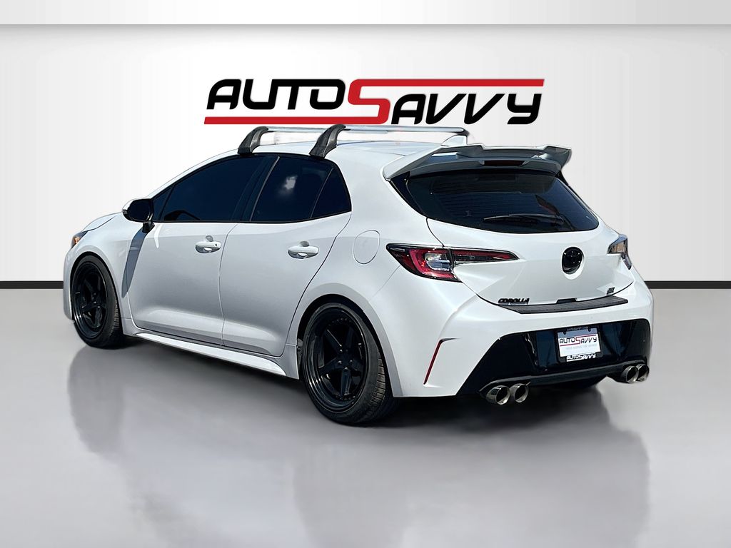 View vehicle photo 5