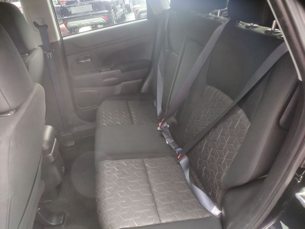 2024 Mitsubishi Outlander Sport S