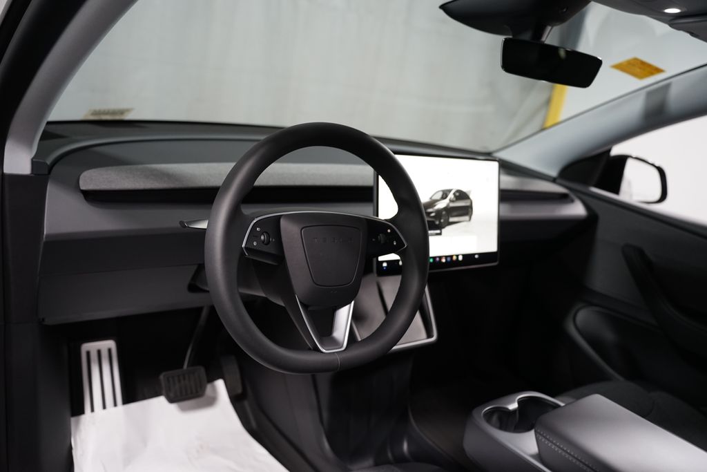 Thumbnail: 2026 Tesla Model Y - 11