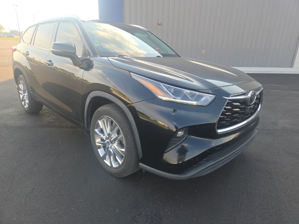Midnight Black Metallic 2021 Toyota Highlander SUV / Crossover Front-Wheel Drive 8-Speed Automatic