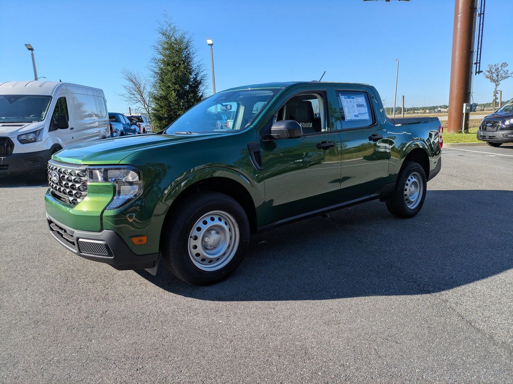 2025 Ford Maverick XL