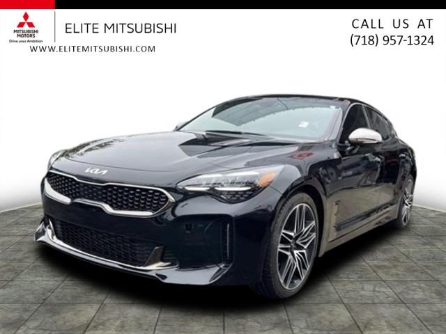2022 Kia Stinger GT1 photo 2