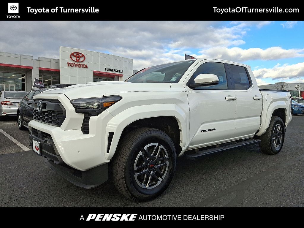 2025 Toyota Tacoma SR5 Double Cab photo 2